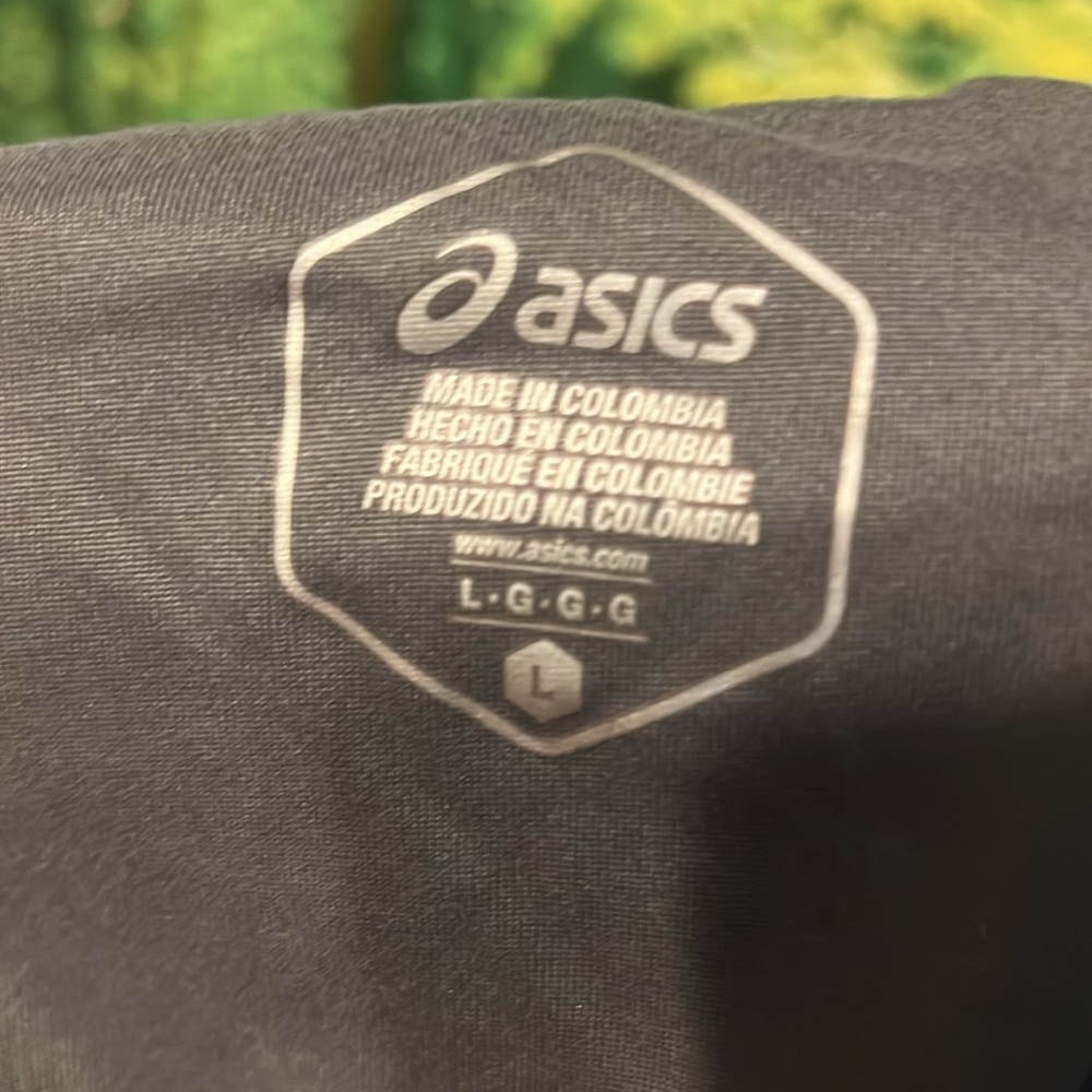 ASICS 3” split shorts - Picture 4 of 4